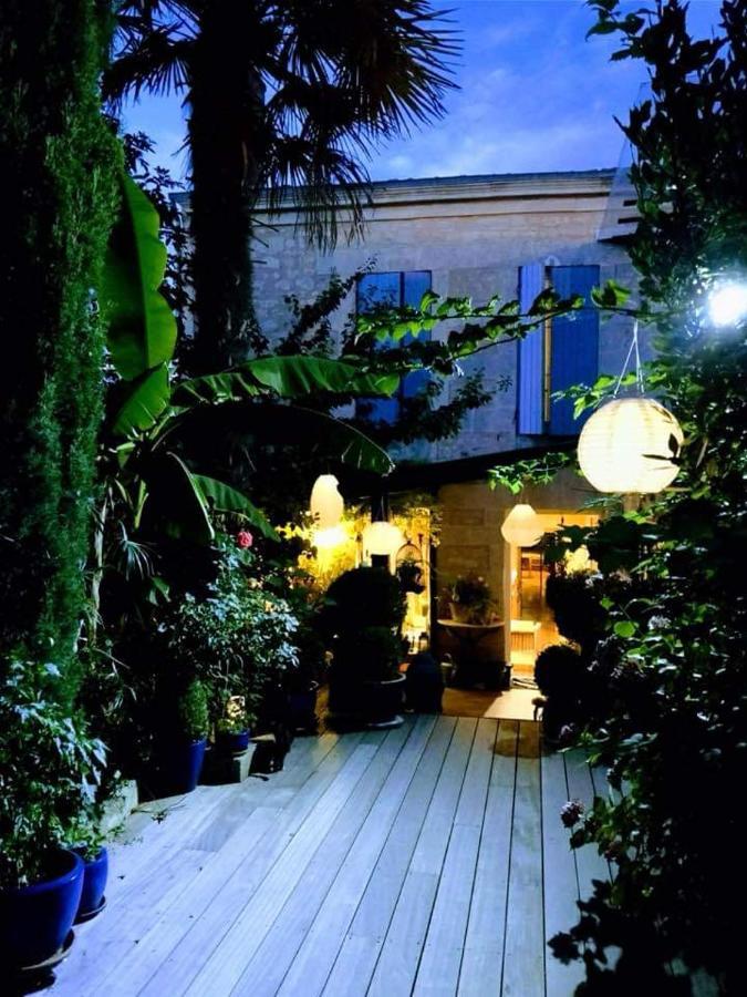 Buky Palace Pons Exterior photo