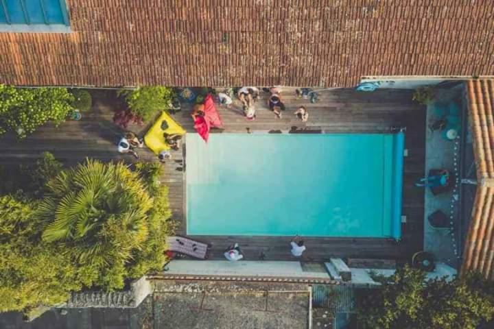 Buky Palace Pons Exterior photo